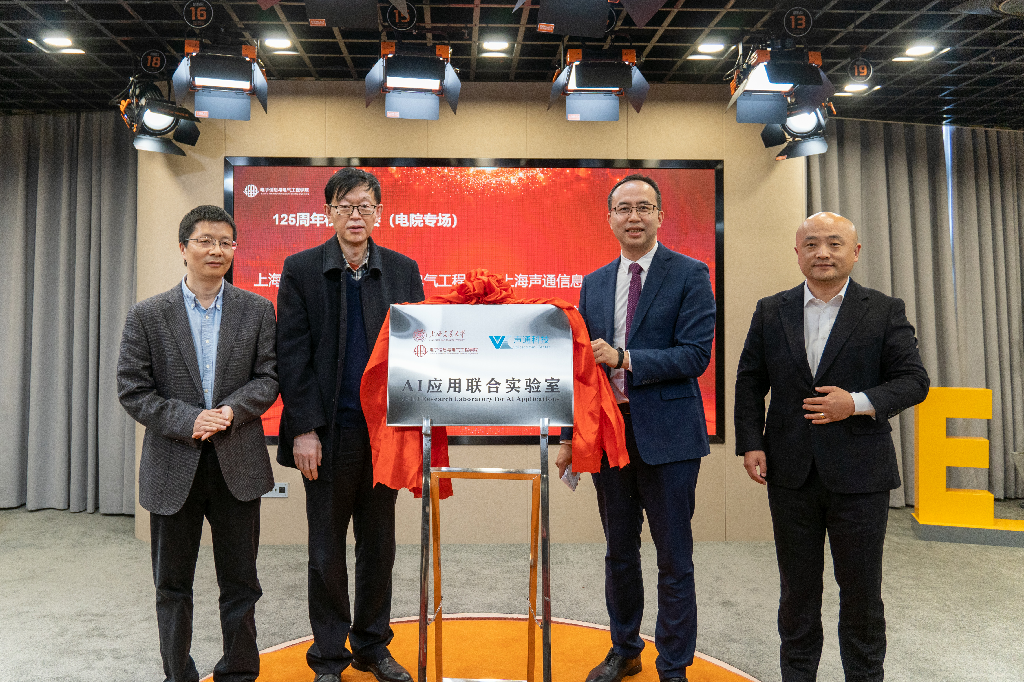 1618073568893020528.png DSC04999.png